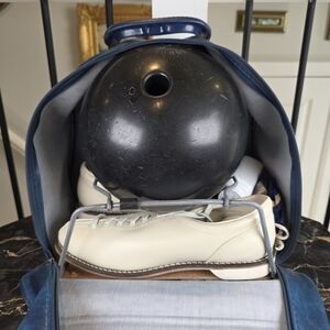 Vintage 1970s Brunswick Bowling Bag Ball & Shoes Set | Men's Size 9.5 Retro
